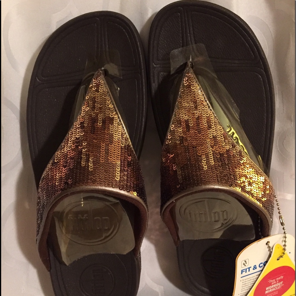 🌺FitFlop New w/ tags. Sequin Ombre Bronze size 9.